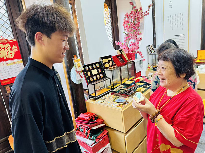 �Ͼ����̌WԺ�W�Ӹ����ݣ����i�������z�ܴa�������ഺ���д��